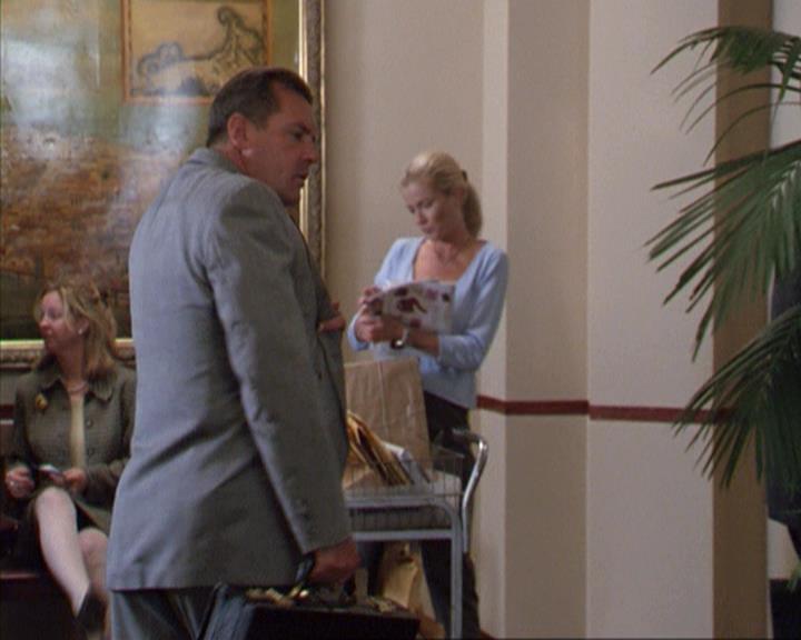 Charmed-Online-dot-net_305SightUnseen0968.jpg Charmed-Online-dot-net_305SightUnseen0968.jpg