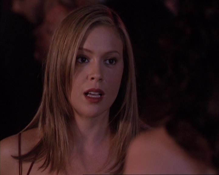 Charmed-Online-dot-net_305SightUnseen1162.jpg Charmed-Online-dot-net_305SightUnseen1162.jpg