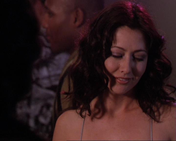 Charmed-Online-dot-net_305SightUnseen1247.jpg Charmed-Online-dot-net_305SightUnseen1247.jpg