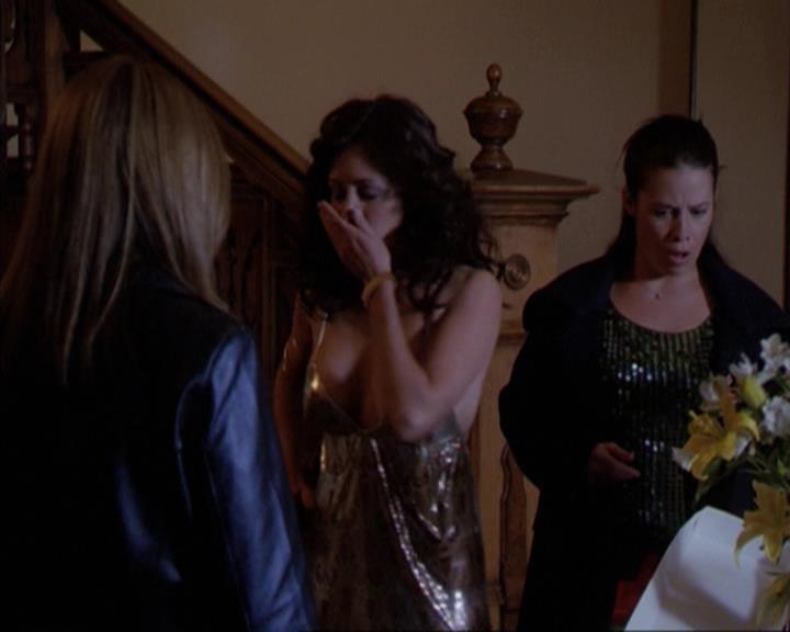 Charmed-Online-dot-net_305SightUnseen1524.jpg Charmed-Online-dot-net_305SightUnseen1524.jpg