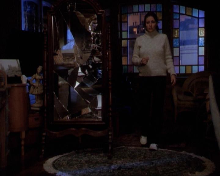 Charmed-Online-dot-net_305SightUnseen1673.jpg Charmed-Online-dot-net_305SightUnseen1673.jpg