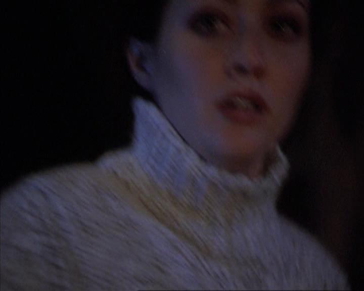 Charmed-Online-dot-net_305SightUnseen1686.jpg Charmed-Online-dot-net_305SightUnseen1686.jpg