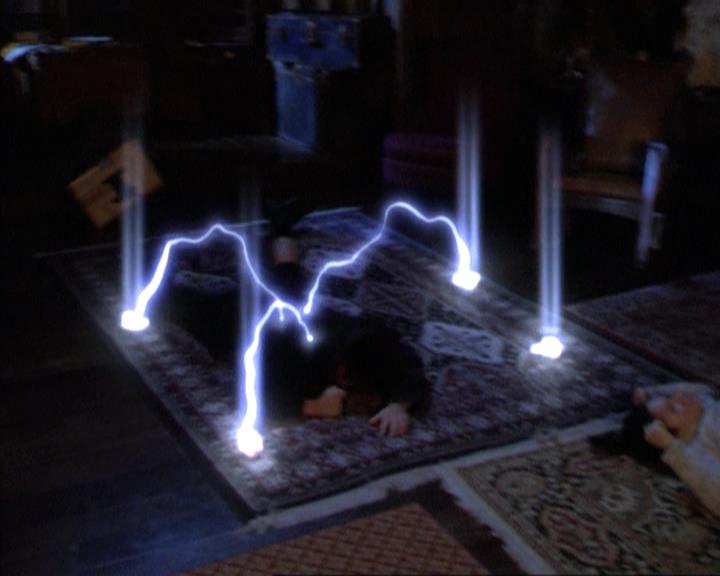 Charmed-Online-dot-net_305SightUnseen1692.jpg Charmed-Online-dot-net_305SightUnseen1692.jpg