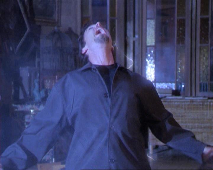 Charmed-Online-dot-net_305SightUnseen1719.jpg Charmed-Online-dot-net_305SightUnseen1719.jpg