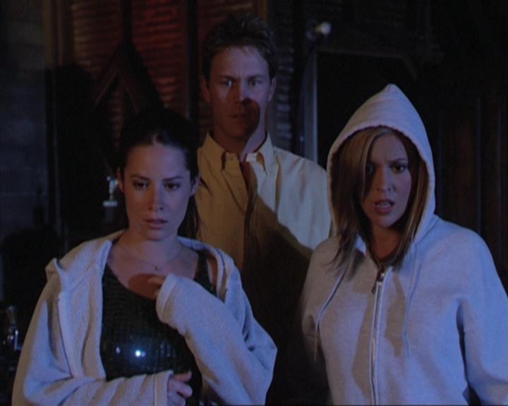 Charmed-Online-dot-net_305SightUnseen1739.jpg Charmed-Online-dot-net_305SightUnseen1739.jpg