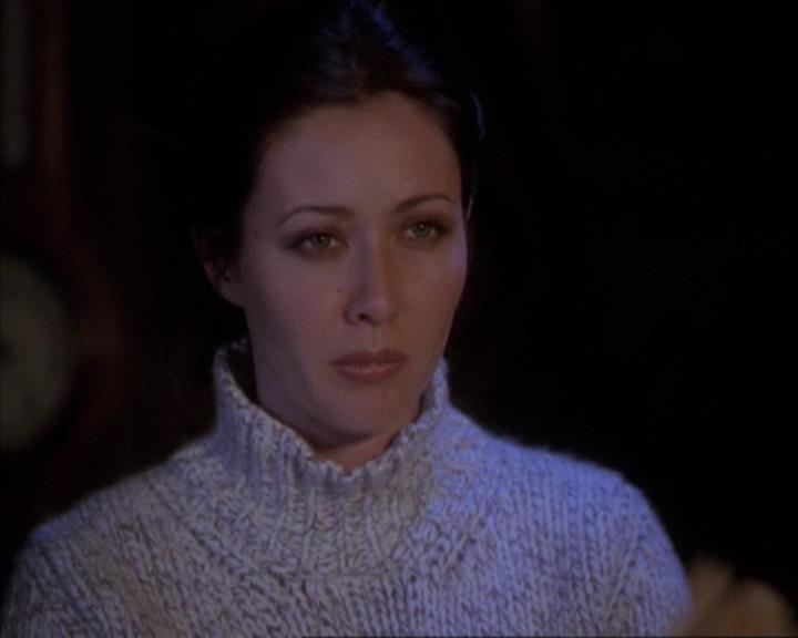 Charmed-Online-dot-net_305SightUnseen1783.jpg Charmed-Online-dot-net_305SightUnseen1783.jpg