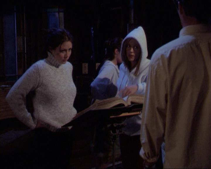 Charmed-Online-dot-net_305SightUnseen1814.jpg Charmed-Online-dot-net_305SightUnseen1814.jpg