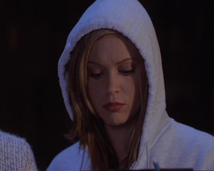 Charmed-Online-dot-net_305SightUnseen1830.jpg Charmed-Online-dot-net_305SightUnseen1830.jpg