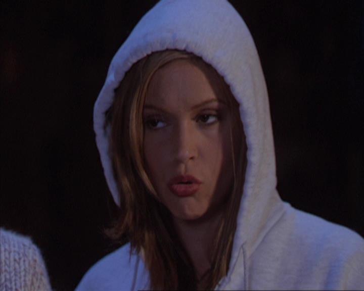 Charmed-Online-dot-net_305SightUnseen1832.jpg Charmed-Online-dot-net_305SightUnseen1832.jpg