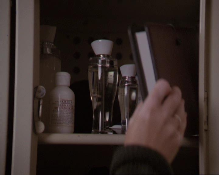 Charmed-Online-dot-net_305SightUnseen2115.jpg Charmed-Online-dot-net_305SightUnseen2115.jpg