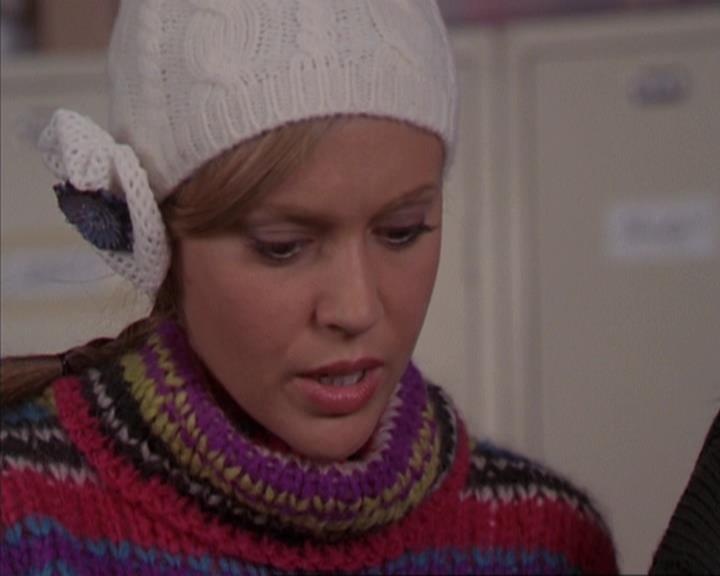 Charmed-Online-dot-net_305SightUnseen2137.jpg Charmed-Online-dot-net_305SightUnseen2137.jpg