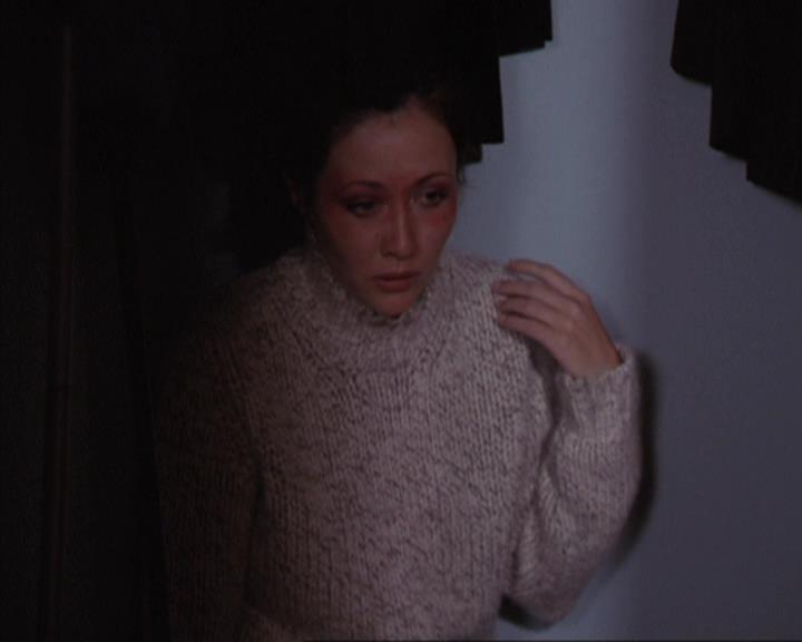 Charmed-Online-dot-net_305SightUnseen2154.jpg Charmed-Online-dot-net_305SightUnseen2154.jpg