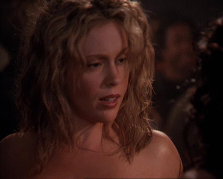 Charmed-Online-dot-net_305SightUnseen2332.jpg Charmed-Online-dot-net_305SightUnseen2332.jpg