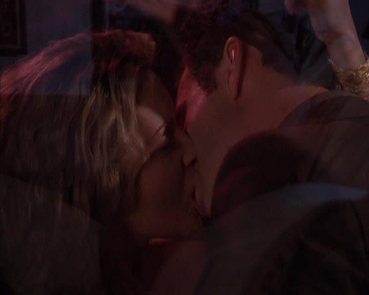 Charmed-Online-dot-net_305SightUnseen2392.jpg Charmed-Online-dot-net_305SightUnseen2392.jpg