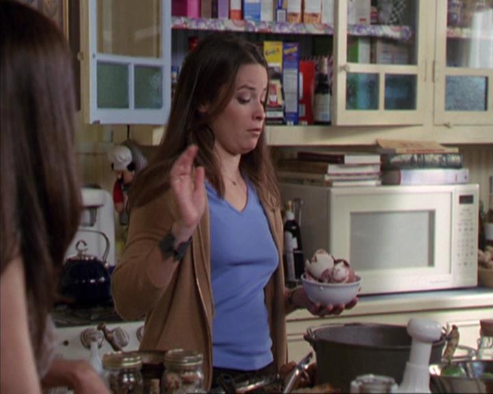 Charmed-Online-dot-net_309SleuthingWithTheEnemy0021.jpg