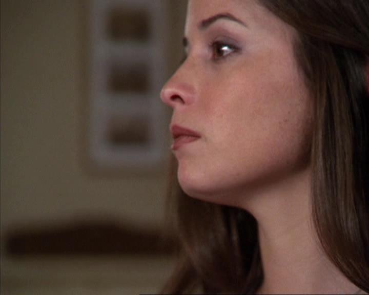 Charmed-Online-dot-net_309SleuthingWithTheEnemy0098.jpg Charmed-Online-dot-net_309SleuthingWithTheEnemy0098.jpg