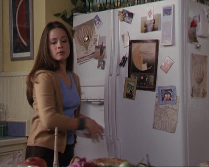 Charmed-Online-dot-net_309SleuthingWithTheEnemy0102.jpg