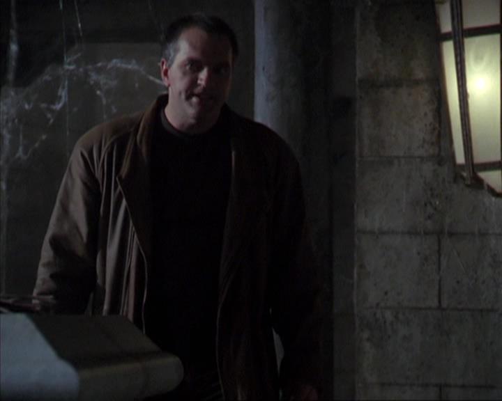 Charmed-Online-dot-net_309SleuthingWithTheEnemy0202.jpg Charmed-Online-dot-net_309SleuthingWithTheEnemy0202.jpg