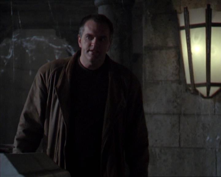 Charmed-Online-dot-net_309SleuthingWithTheEnemy0203.jpg