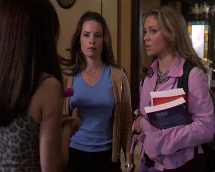 Charmed-Online-dot-net_309SleuthingWithTheEnemy0411.jpg