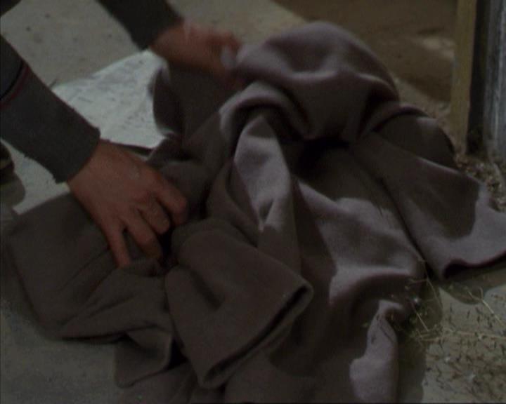 Charmed-Online-dot-net_309SleuthingWithTheEnemy0504.jpg Charmed-Online-dot-net_309SleuthingWithTheEnemy0504.jpg