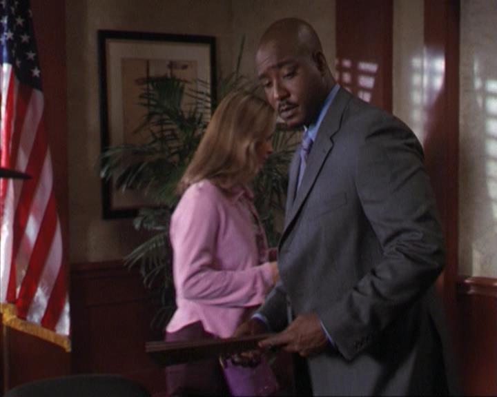 Charmed-Online-dot-net_309SleuthingWithTheEnemy0735.jpg Charmed-Online-dot-net_309SleuthingWithTheEnemy0735.jpg