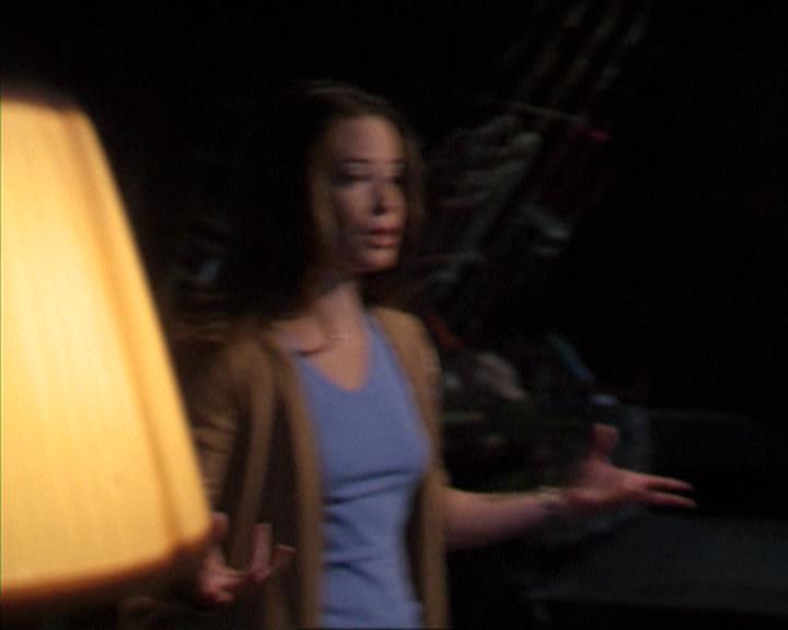 Charmed-Online-dot-net_309SleuthingWithTheEnemy1106.jpg Charmed-Online-dot-net_309SleuthingWithTheEnemy1106.jpg