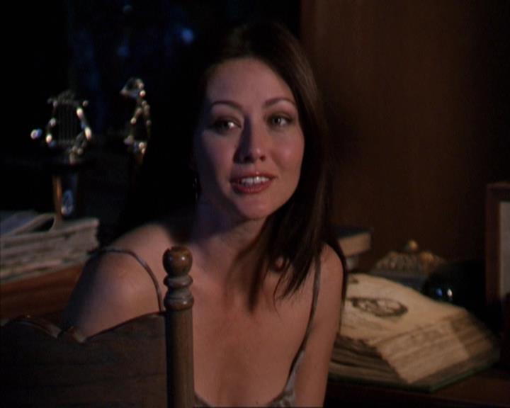 Charmed-Online-dot-net_309SleuthingWithTheEnemy1126.jpg Charmed-Online-dot-net_309SleuthingWithTheEnemy1126.jpg