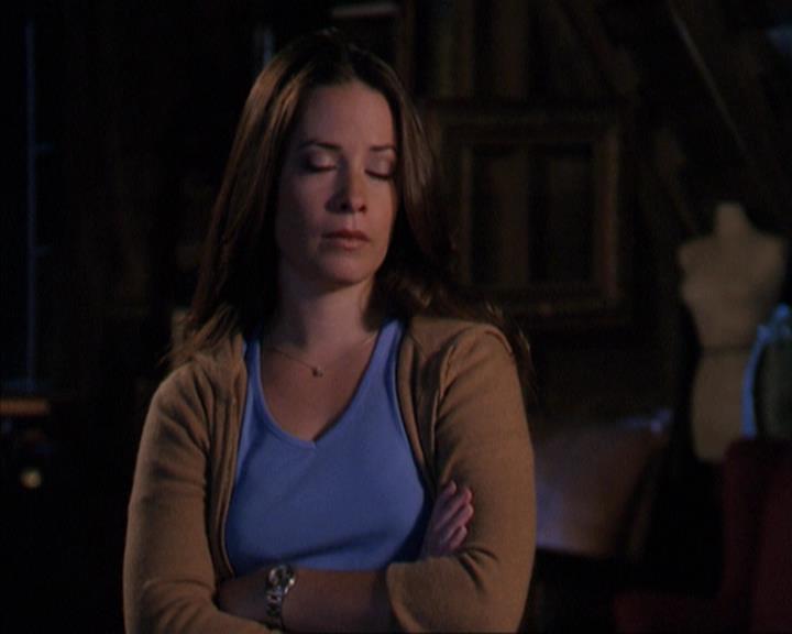 Charmed-Online-dot-net_309SleuthingWithTheEnemy1146.jpg