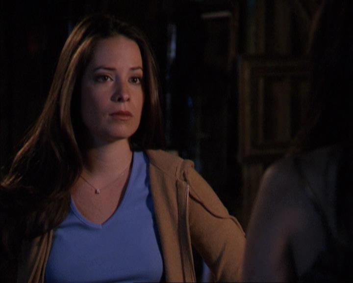 Charmed-Online-dot-net_309SleuthingWithTheEnemy1166.jpg
