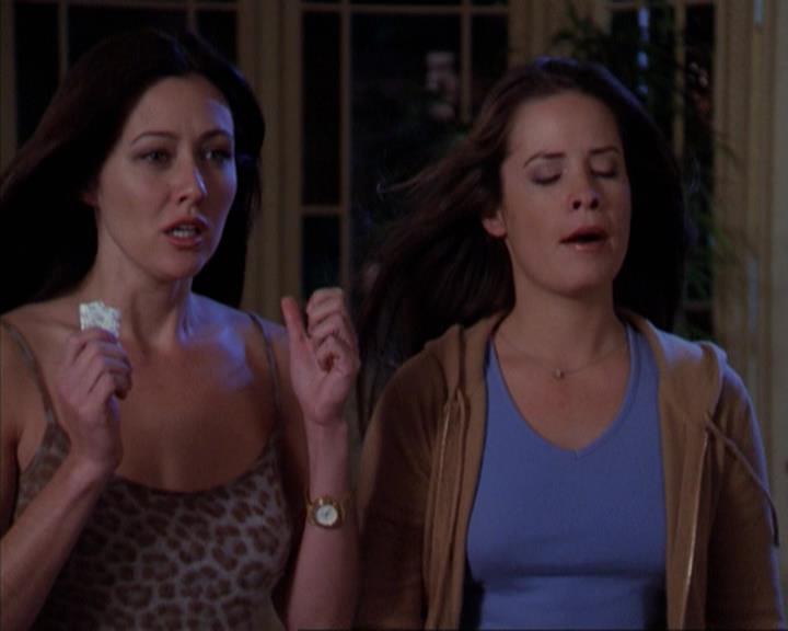 Charmed-Online-dot-net_309SleuthingWithTheEnemy1188.jpg