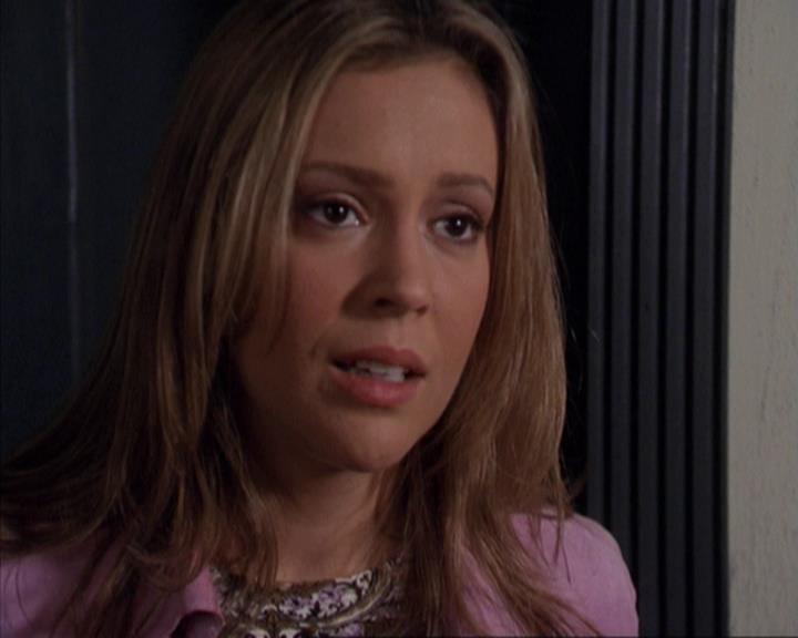 Charmed-Online-dot-net_309SleuthingWithTheEnemy1294.jpg Charmed-Online-dot-net_309SleuthingWithTheEnemy1294.jpg