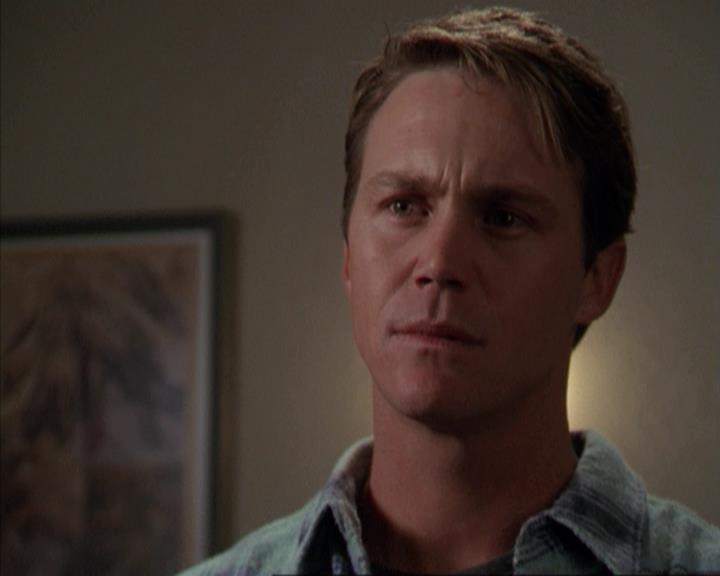 Charmed-Online-dot-net_309SleuthingWithTheEnemy1304.jpg Charmed-Online-dot-net_309SleuthingWithTheEnemy1304.jpg