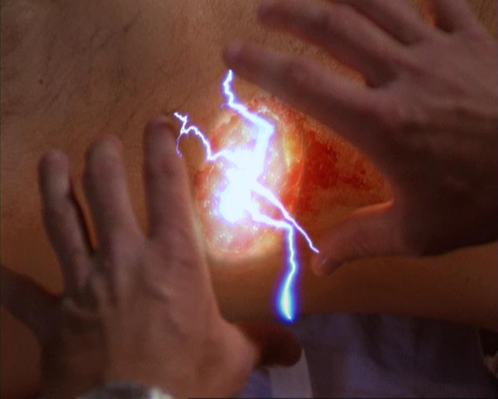 Charmed-Online-dot-net_309SleuthingWithTheEnemy1344.jpg Charmed-Online-dot-net_309SleuthingWithTheEnemy1344.jpg