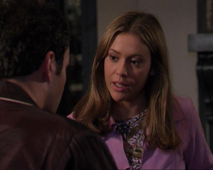 Charmed-Online-dot-net_309SleuthingWithTheEnemy1387.jpg Charmed-Online-dot-net_309SleuthingWithTheEnemy1387.jpg