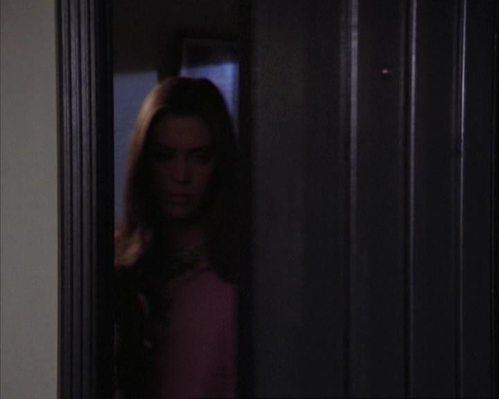 Charmed-Online-dot-net_309SleuthingWithTheEnemy1487.jpg