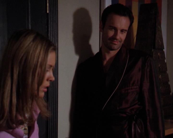 Charmed-Online-dot-net_309SleuthingWithTheEnemy1497.jpg