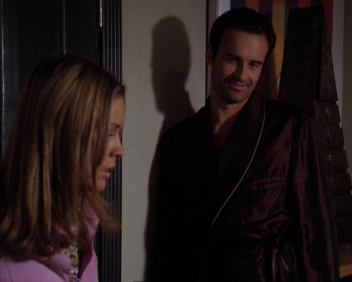 Charmed-Online-dot-net_309SleuthingWithTheEnemy1498.jpg Charmed-Online-dot-net_309SleuthingWithTheEnemy1498.jpg