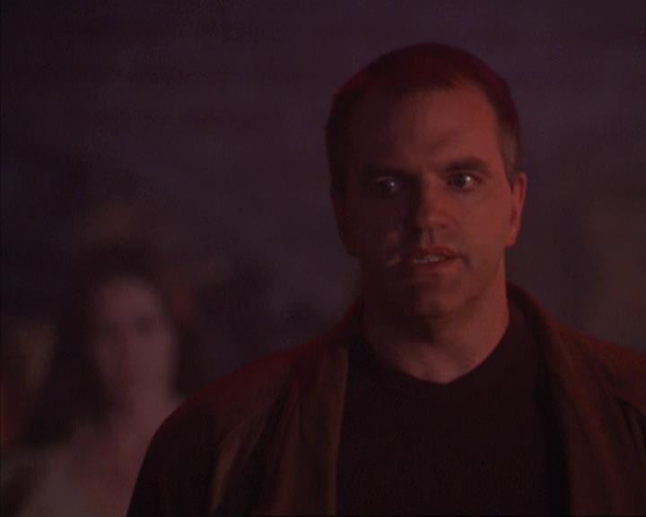 Charmed-Online-dot-net_309SleuthingWithTheEnemy1512.jpg Charmed-Online-dot-net_309SleuthingWithTheEnemy1512.jpg