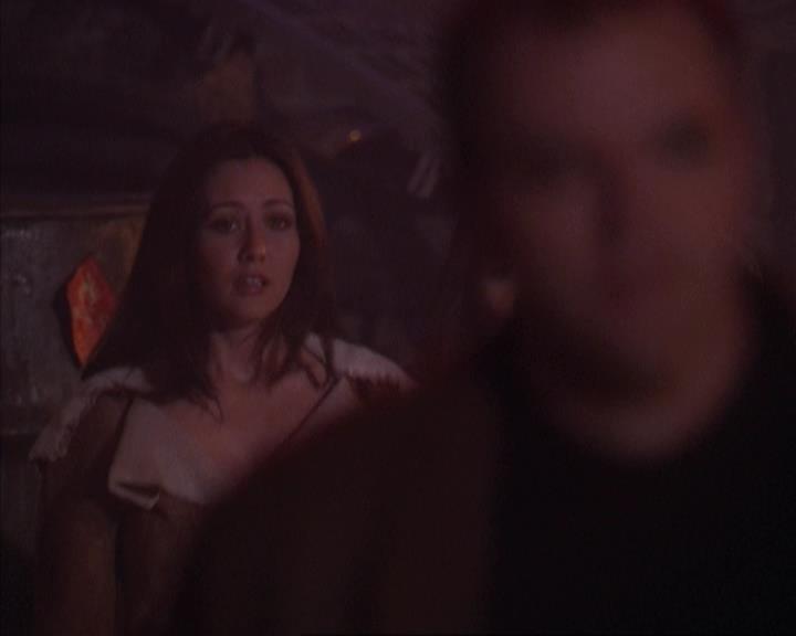 Charmed-Online-dot-net_309SleuthingWithTheEnemy1518.jpg