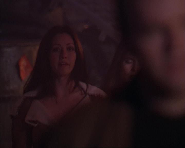 Charmed-Online-dot-net_309SleuthingWithTheEnemy1519.jpg Charmed-Online-dot-net_309SleuthingWithTheEnemy1519.jpg
