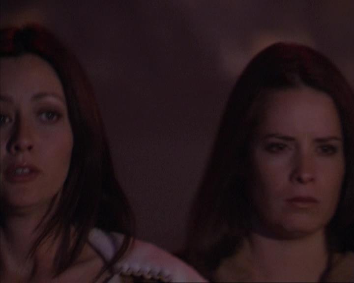 Charmed-Online-dot-net_309SleuthingWithTheEnemy1523.jpg