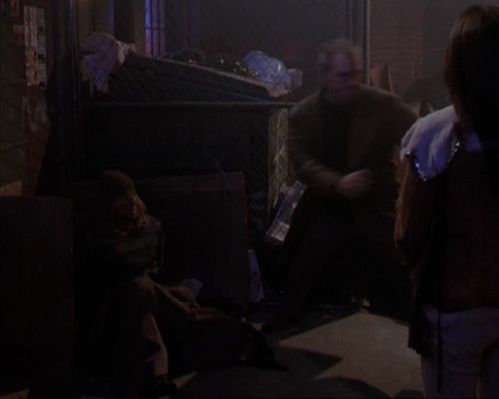 Charmed-Online-dot-net_309SleuthingWithTheEnemy1550.jpg Charmed-Online-dot-net_309SleuthingWithTheEnemy1550.jpg