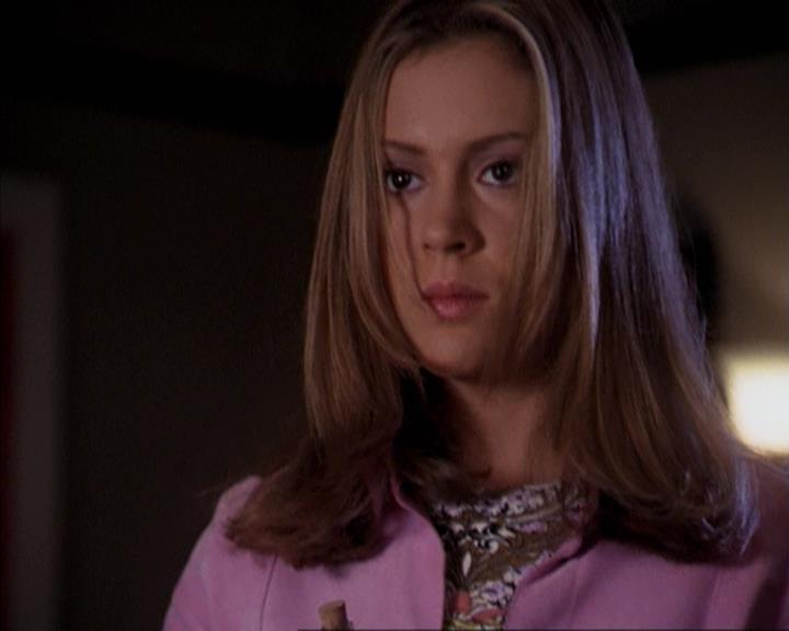 Charmed-Online-dot-net_309SleuthingWithTheEnemy1735.jpg