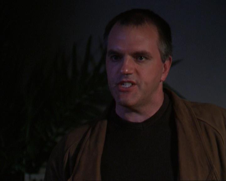 Charmed-Online-dot-net_309SleuthingWithTheEnemy1904.jpg Charmed-Online-dot-net_309SleuthingWithTheEnemy1904.jpg