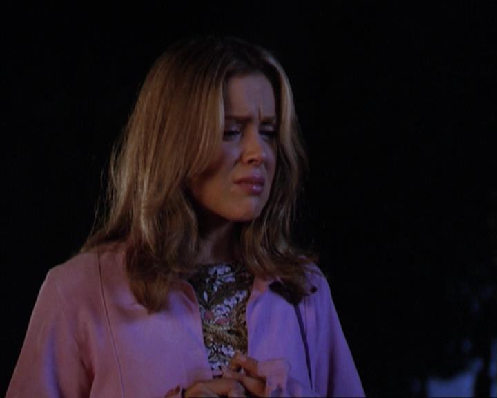 Charmed-Online-dot-net_309SleuthingWithTheEnemy1986.jpg Charmed-Online-dot-net_309SleuthingWithTheEnemy1986.jpg
