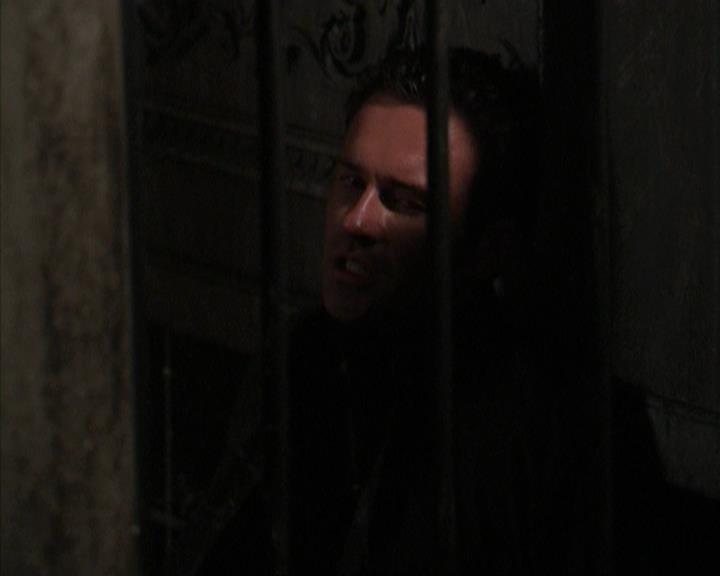 Charmed-Online-dot-net_309SleuthingWithTheEnemy2135.jpg Charmed-Online-dot-net_309SleuthingWithTheEnemy2135.jpg