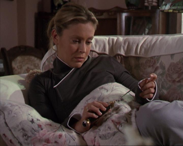 Charmed-Online-dot-net_309SleuthingWithTheEnemy2317.jpg Charmed-Online-dot-net_309SleuthingWithTheEnemy2317.jpg