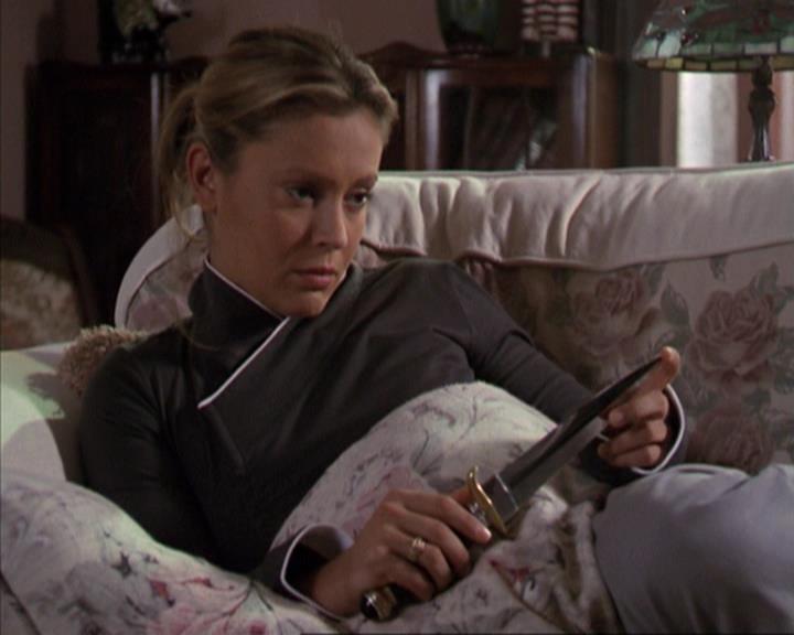 Charmed-Online-dot-net_309SleuthingWithTheEnemy2319.jpg Charmed-Online-dot-net_309SleuthingWithTheEnemy2319.jpg