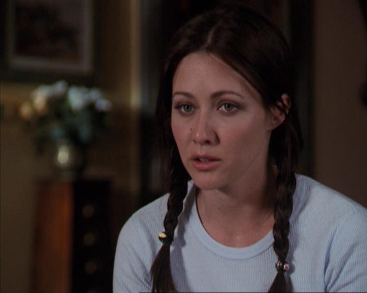 Charmed-Online-dot-net_309SleuthingWithTheEnemy2337.jpg Charmed-Online-dot-net_309SleuthingWithTheEnemy2337.jpg